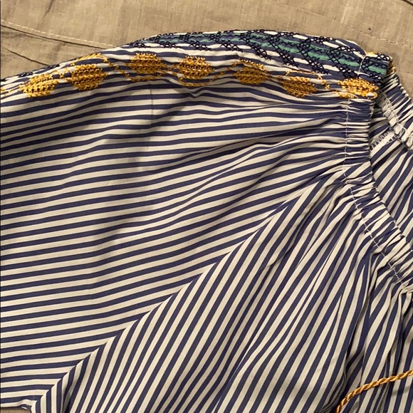 Shirt - Picture 2 of 3